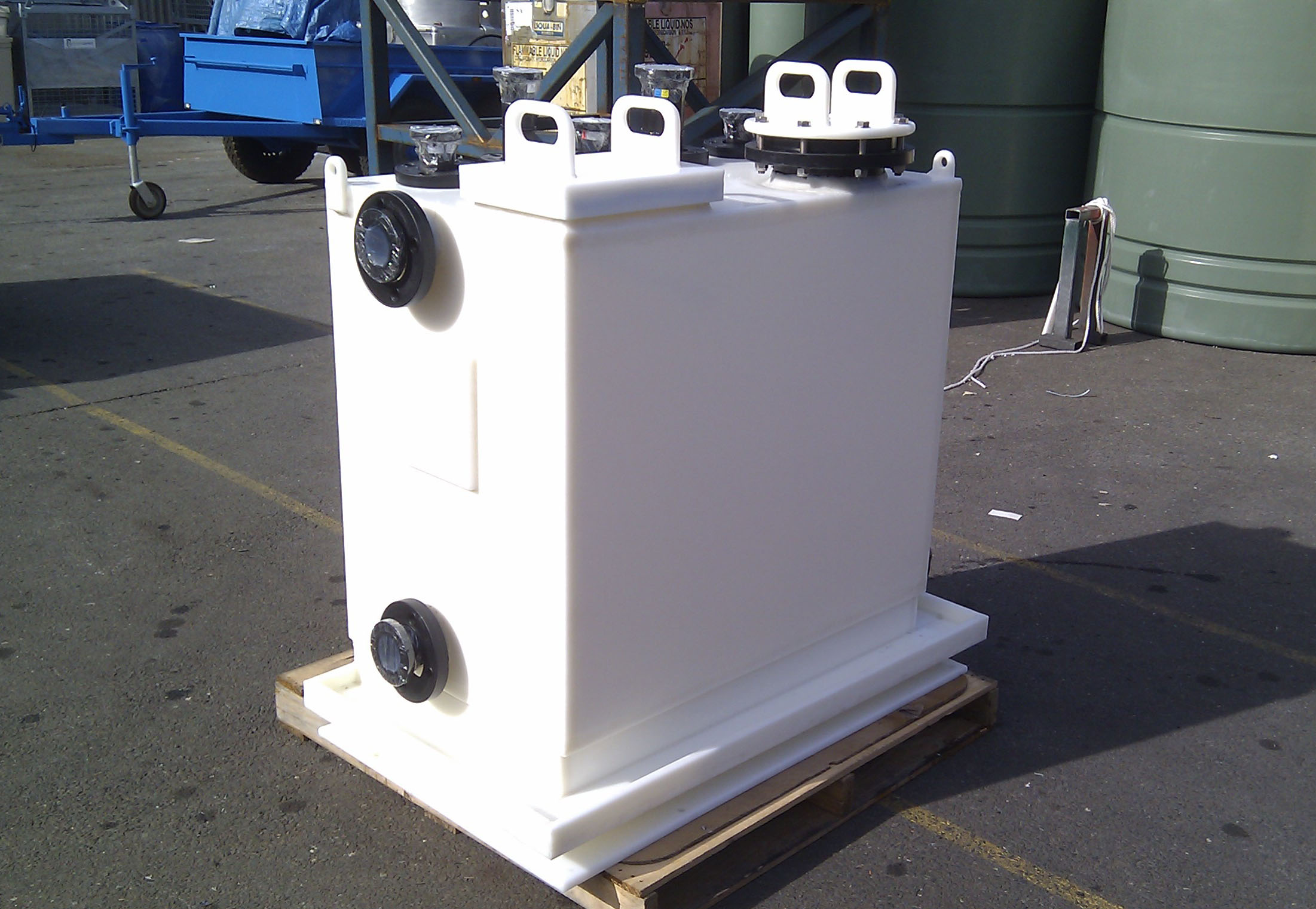 Lube Tank Single Skin Transtainer